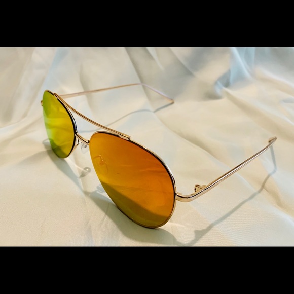 Aviator sunglasses - Picture 3 of 3